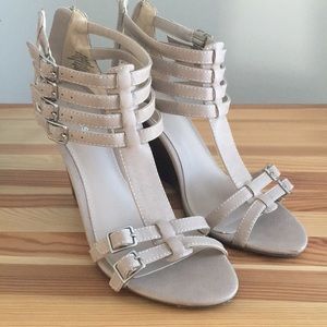 Express Nude Sandals